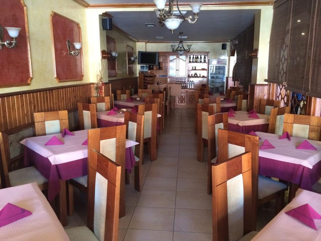 Hostal Restaurante Grela Pozo Alcón Buitenkant foto